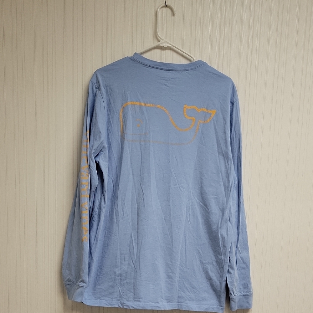 Vineyard Vines Long Sleeve Tee Light Blue with Orange Whale, Men's Sz Med